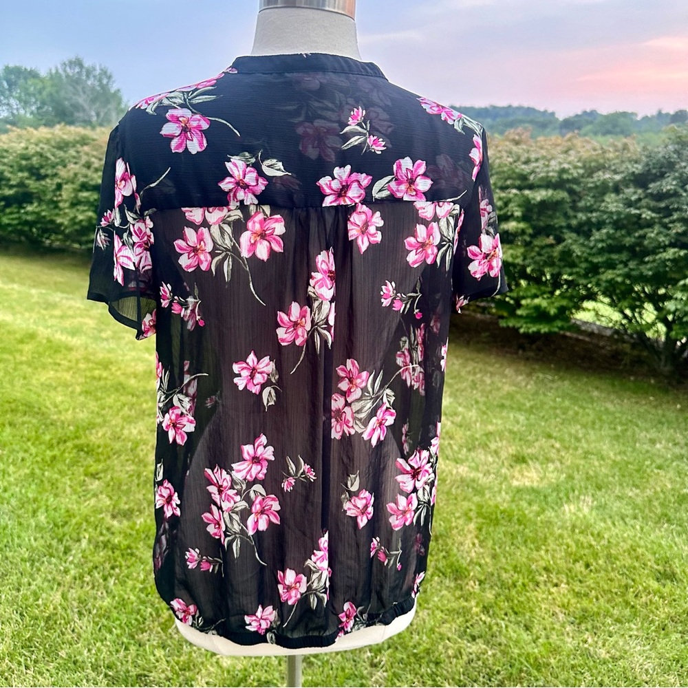 Torrid Black Floral Bubble Hem Blouse - Picture 10 of 16
